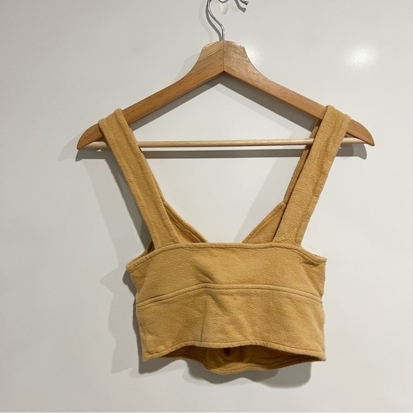 Madewell Cutout Knot-Front Crop Tank Top in Dried Straw - Picture 4 of 9